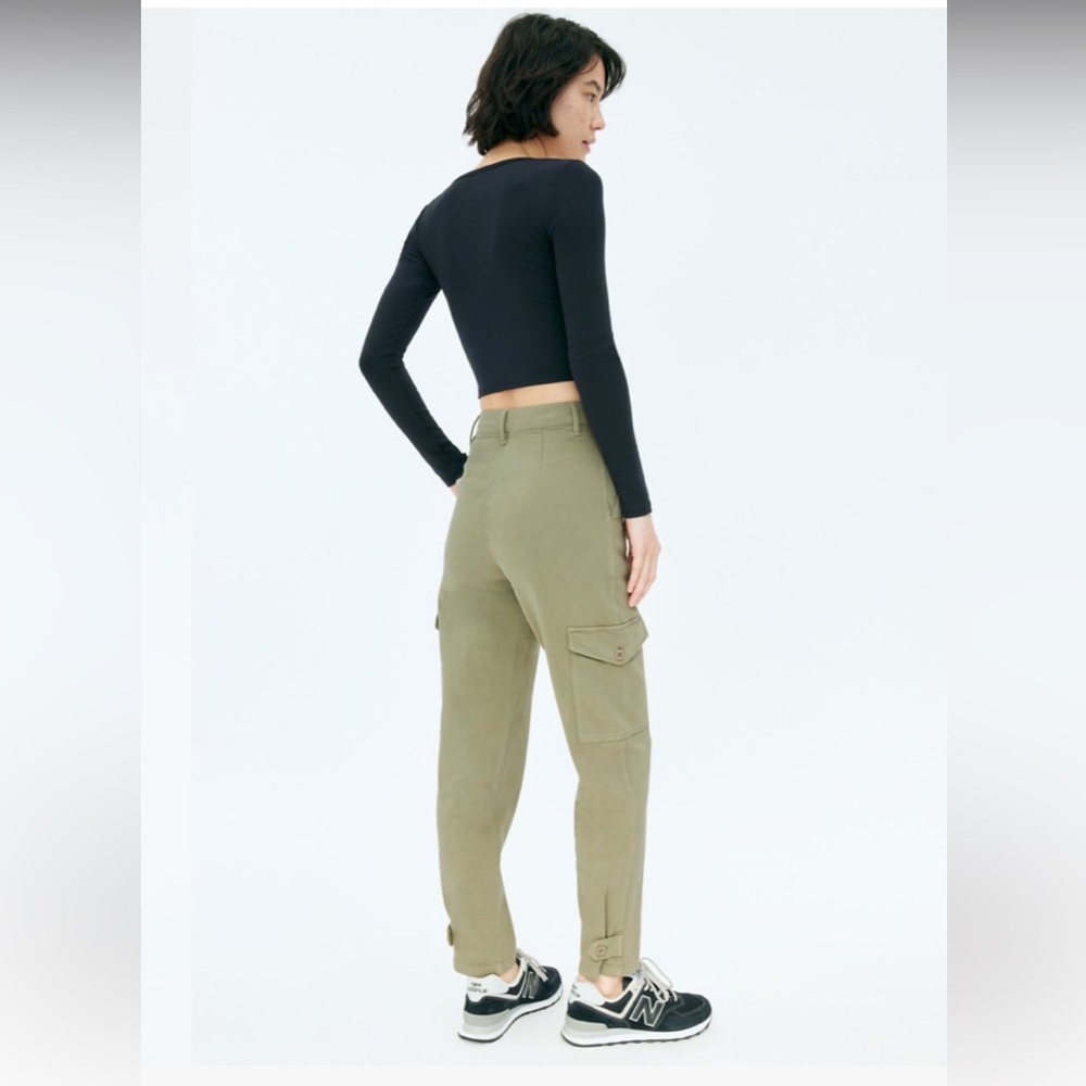 Aritzia Wilfred Free Modern Cargo Pant - 8